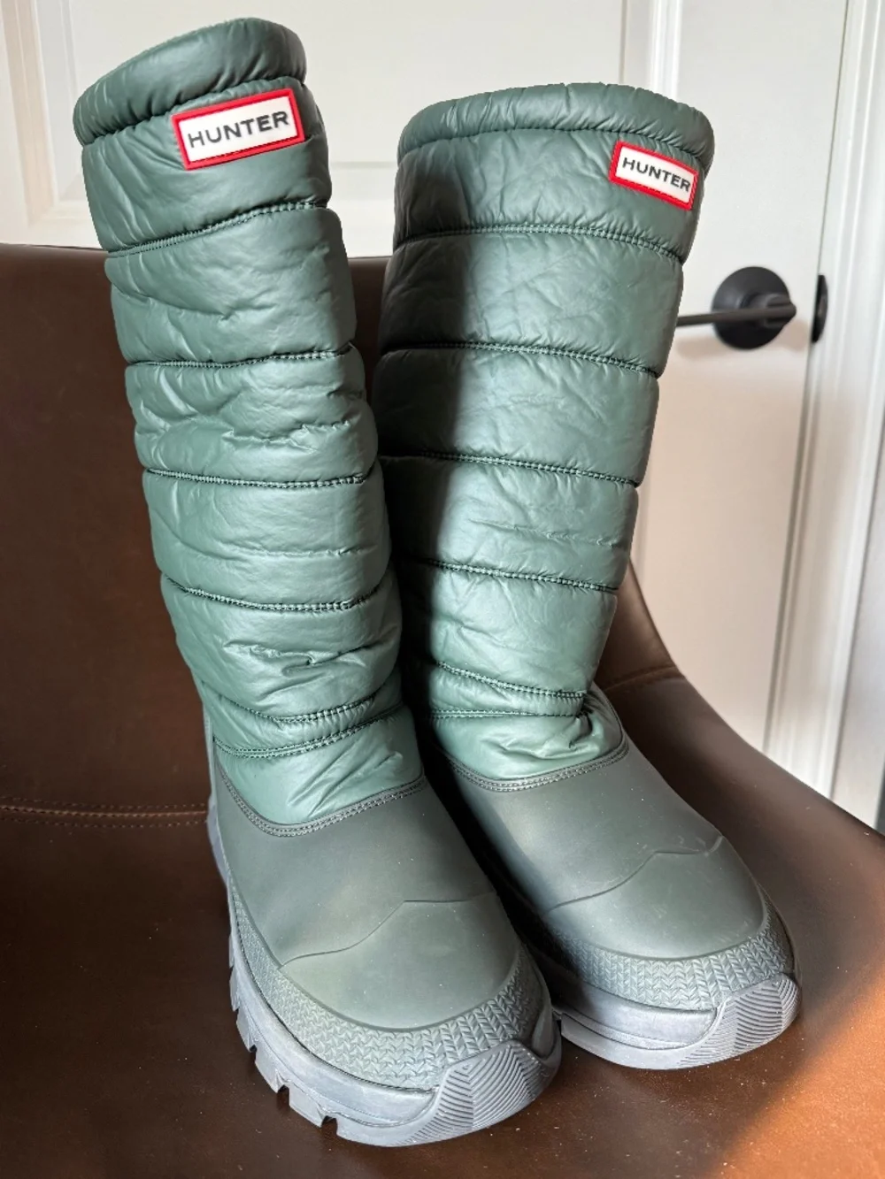 Hunter Intrepid tall winter boots, Olive, size 9-excellent condition!